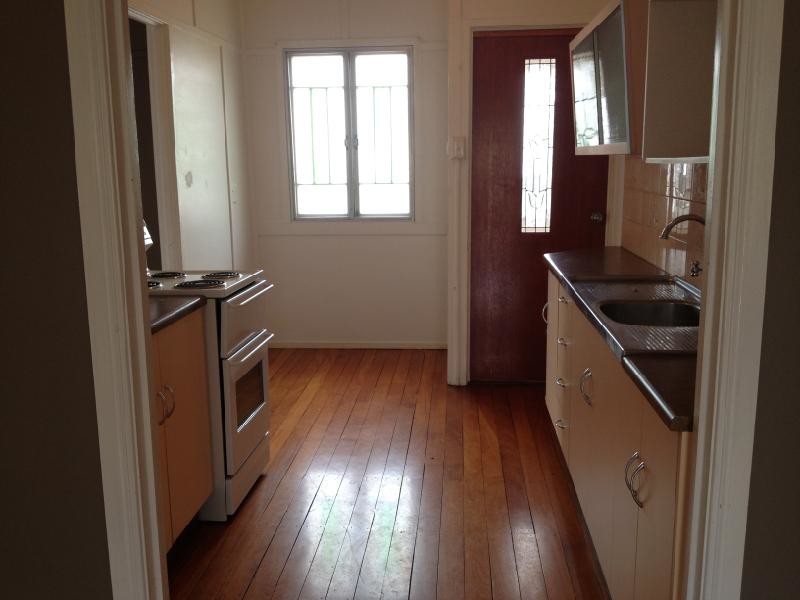 19 Meade Street, Wandal QLD 4700